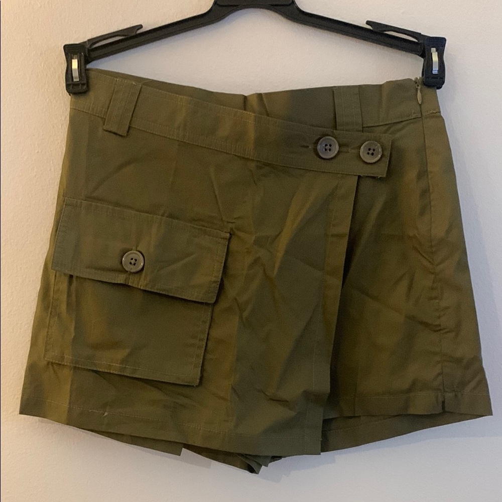 Fashion Nova Green Cargo Shorts Asymmetrical Design